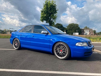 Audi s4 b5 limo 2.7 v6 biturbo nagaro blue