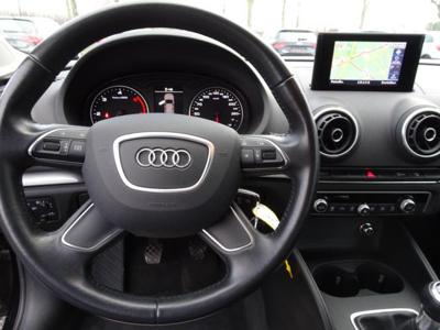 Audi A3 1.6 TDi ultra Attraction EURO6 GPS PARKEERSENS AUX