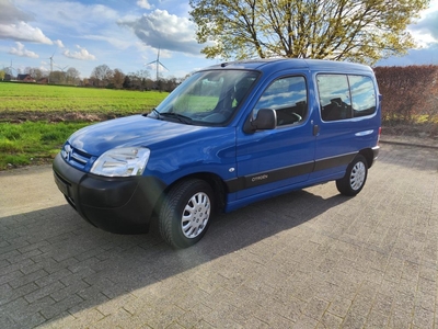 Citroen Berlingo benzine. Blanco gekeurd