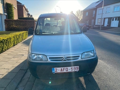 Citroën berlingo.