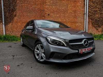 Mercedes Benz A180 benzine *Led*Navi*Trekhaak*