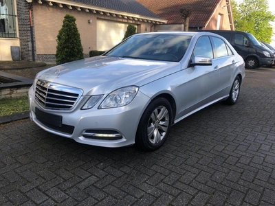 Mercedes E200 CDI BleuEFFICIENCY AVANTGARDE COMAND PDC