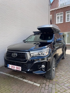 GERESERVEERD Toyota hilux limited black edition , full optio