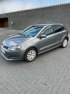 Volkswagen polo 1.6 Bluemotion airco gekeurd