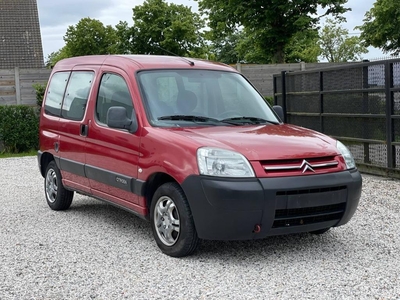 Citroen Berlingo/1.4 Benzine/5pl/Gekeurd met Car pass/***