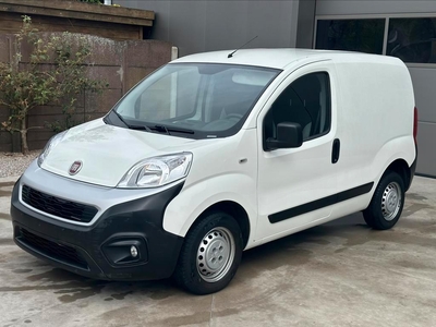 Fiat fiorino lichte vracht / benzine / airco / 47500km