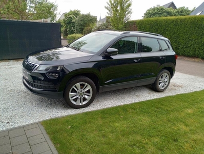 Skoda Karoq 1.5 TSI ambition, kleur zwart