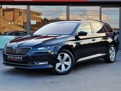 Skoda Superb 1.6 CR TDi Style DSG Leder Xenon Camera Carplay