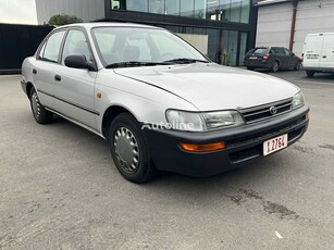 Toyota COROLLA sedan te koop bij opbod