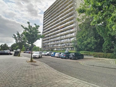 Ruim appartement (105m²) met 3 slpkmrs en parking in Deurne