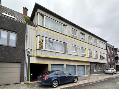 Te koop, instapklaar 3-slaapkamerappartement met grote ga...