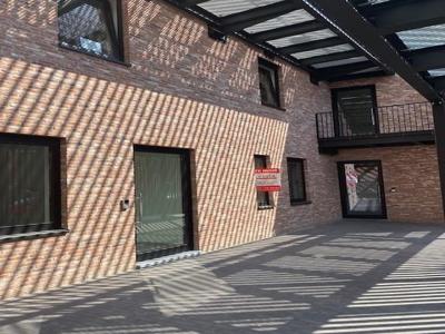 ruim gelijkvloersappartement met twee slaapkamers