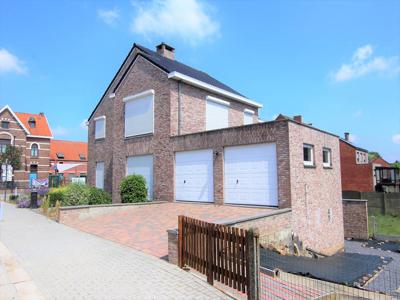 Uitzonderlijk grote woning geschikt als meergezinswoning of