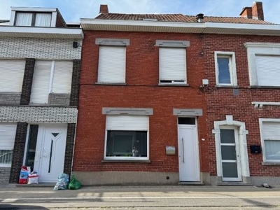 Gerenoveerde gezinswoning - 3 slaapkamers - tuin - rustig...