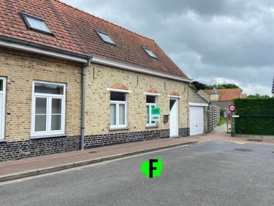 Gezellige woning in dorpskern te Zarren