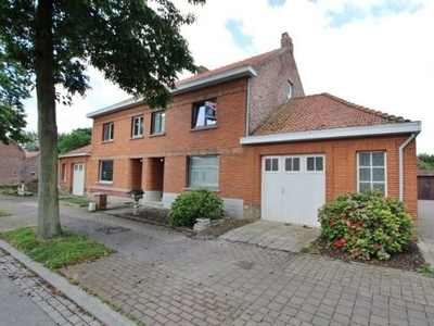 Gezellige woning met prachtige tuin ca. 789m²