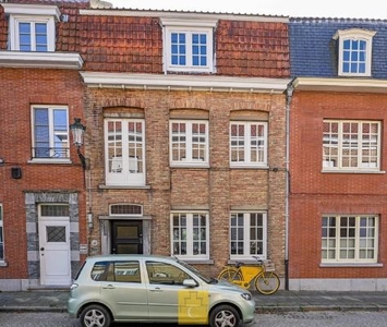 ruim burgerhuis met diepe zongerichte stadstuin en grote ...