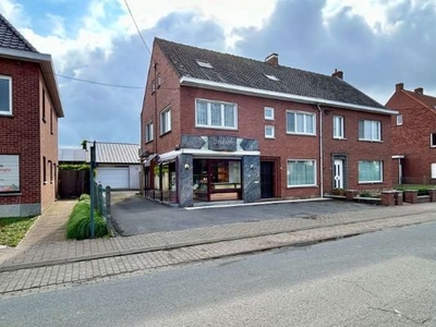 Ruime woning 5 slpkrs, handelsruimte, magazijn (180 m²)