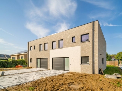 Zeer energiezuinige moderne nieuwbouwwoning