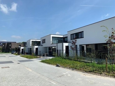 ENERGIENEUTRAAL NIEUWBOUW 2 SLPK APPARTMENT MET CARPORT