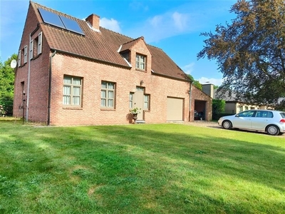 Landhuis in wijk Berkenrode