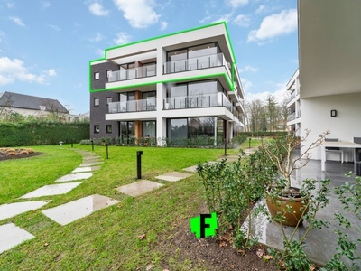 Luxueus afgewerkt appartement te koop in Varsenare