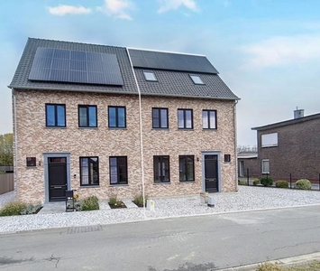 Ruime nieuwbouw BEN-woning met tuin op ideale ligging