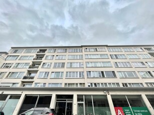 Centraal gelegen 2-slaapkamer appartement met terras en autostaanplaats te huur in Antwerpen!