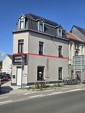 Energiezuinig duplex appartement met handelszaak