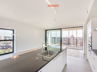 Gloednieuw luxe-appartement met 3 slaapkamers en autostaa...