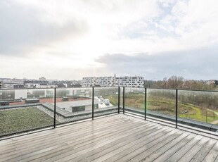 Penthouse met 2 slaapkamers, staanplaats en kelder