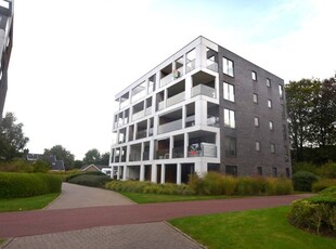 Recente penthouse met zonneterras en ruime garage