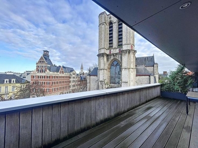 Appartement met 1 kamer en twee terrassen in centrum Gent