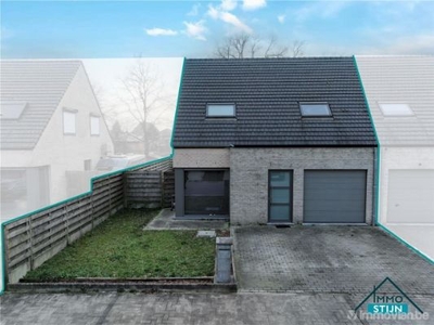 F.r. boschvogelstraat 4, 8820 Torhout