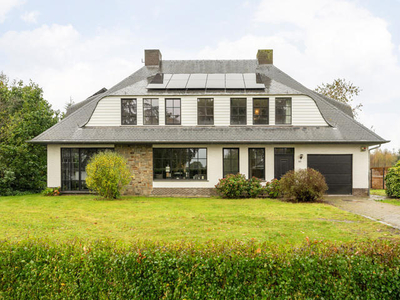 Gerenoveerde villa van 330m² met EPC A op 1.574m² grond