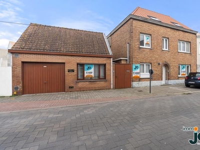 Grote gezinswoning te koop in Oostende: 5 slaapkamers, pr...