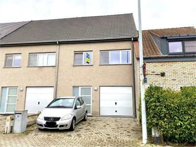 Gunstig gelegen gezinswoning met 3 slaapkamers, garage en...