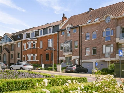 Instapklaar duplexappartement (78m²) in centrum Dilbeek.