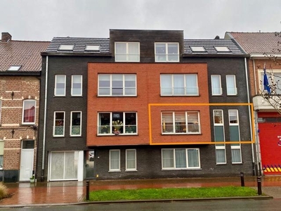 Lichtrijk & ruim, gunstig gelegen appartement