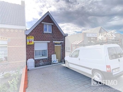 Ommegang-Oost 18, 8840 Westrozebeke, Staden