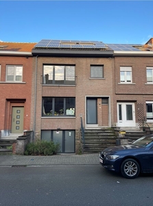 UNIEKE LOKATIE / RUIME WONING / 4 SLAAPKAMERS / TUIN /GAR...