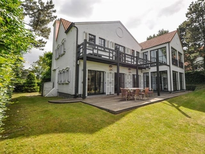 Villa met zicht op de golf