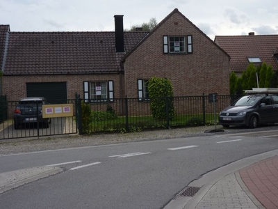 Woning grens Néthen-Sint Joris Weert_contact: 0477.30.66.81