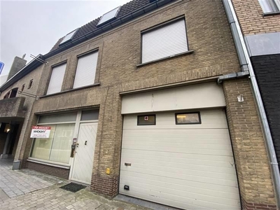 Woning met 4 slaapkamers in Gistel!