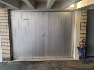 Roeselare - nabij station en centrum : garagebox