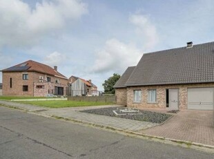 Ruime rustig gelegen eengezinswoning met 3 slaapkamers