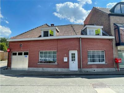 Gemeentehuisstraat 13, 9402 Meerbeke