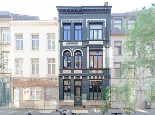 Authentieke burgerwoning met studio te Antwerpen