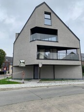 Hyper geïnstalleerd nieuw duplex appartement/zonnepanelen