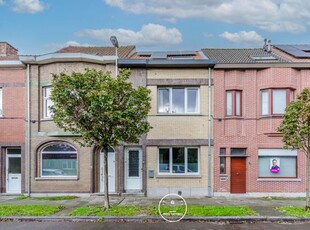 Woning met stadskoer op centrale locatie regio UZ Gent